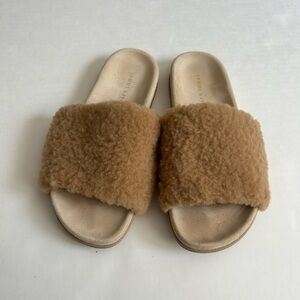 Jenni Kayne Tan Fuzzy Slides size 38 Lake New